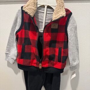 Baby Cozy Size 9 Months Carter's 3 piece outfit includes vest,  joggers, onesie
